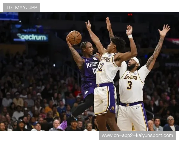 湖人防守效率联盟前列，詹姆斯领导力关键因素